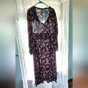 BloomChic 18/20W Navy Floral Long Sleeve Dress